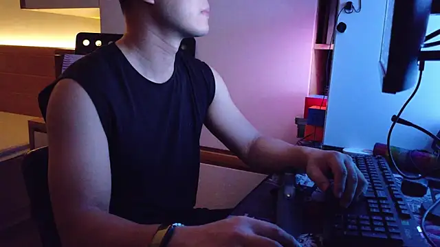 OnlyHand9x online show from 23, 7, 2026