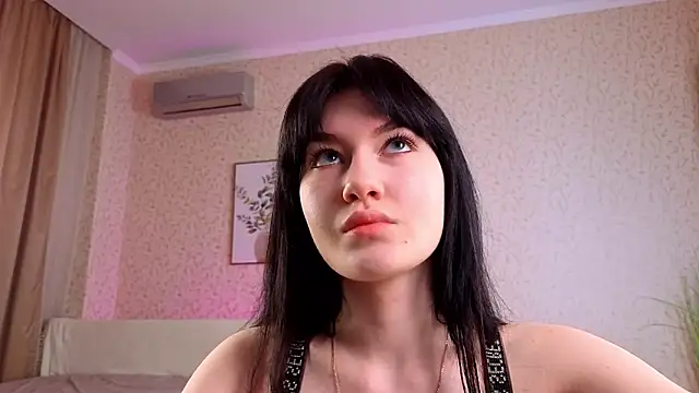 AveloriaLove online show from 1, 2, 2026