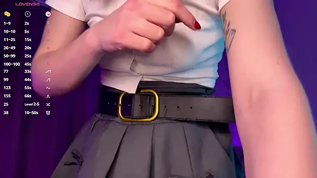 BlondeBun online show from 9, 2, 2026