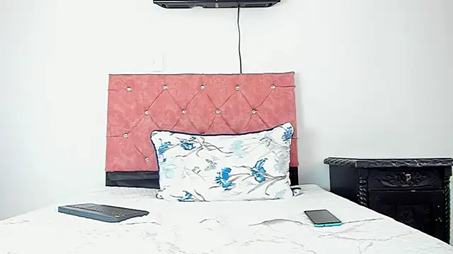 Liam saint online show from 7, 1, 2026