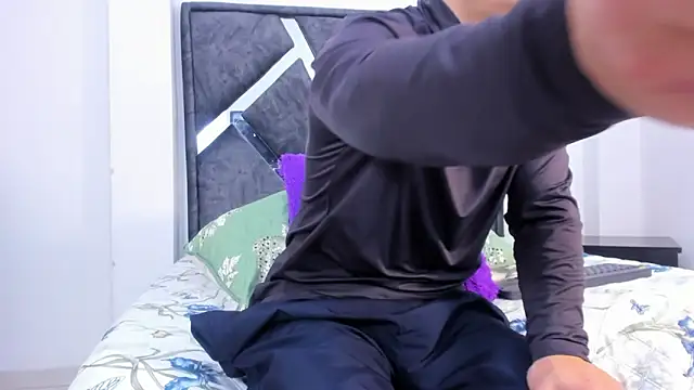 Liam saint online show from 14, 2, 2026