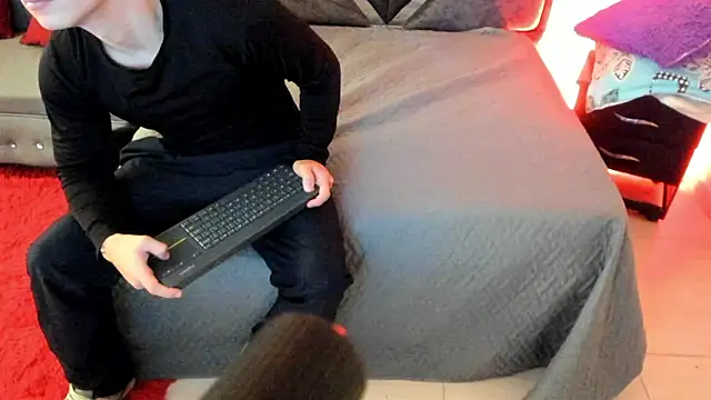 Liam saint online show from 14, 1, 2026