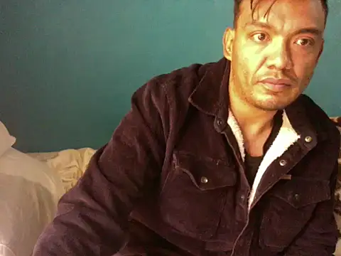 latinomoreno95 online show from 13, 1, 2026