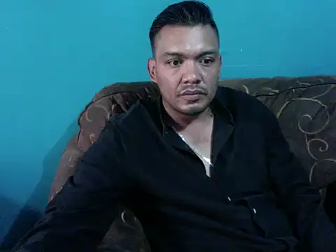 latinomoreno95 online show from 9, 2, 2026