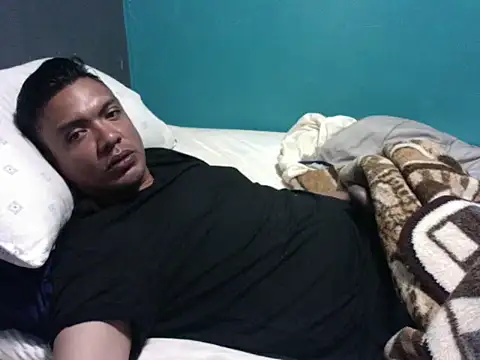 latinomoreno95 online show from 14, 2, 2026