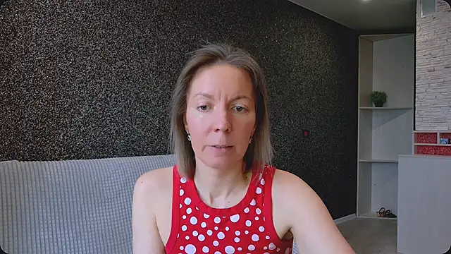 Amanda Luxe online show from 8, 5, 2026