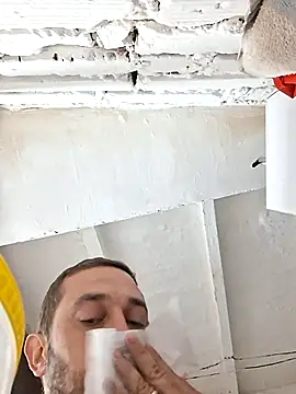 Johnnyhotlatmale online show from 14, 1, 2026