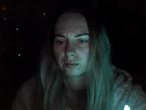 Snapshot of VikiLove765 chatting on 13, 1, 2026 VikiLove765 online show from 13, 1, 2026