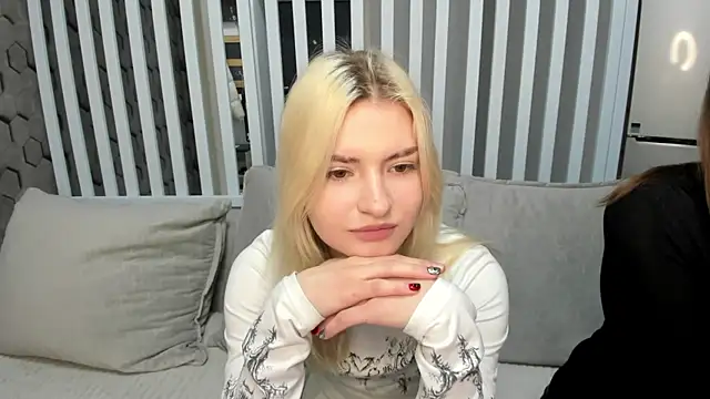 Snapshot of cindi_lane chatting on 8, 1, 2026 cindi lane online show from 8, 1, 2026