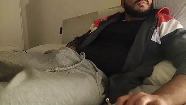 Snapshot of Reb_born89 chatting on 9, 2, 2026 Reb born89 online show from 9, 2, 2026