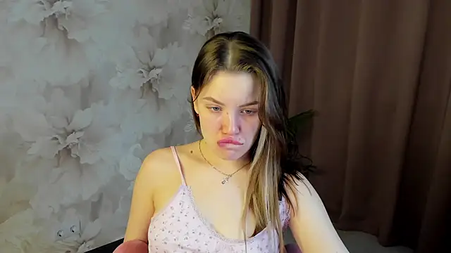 Snapshot of TessaDavidson chatting on 15, 1, 2026 TessaDavidson online show from 15, 1, 2026