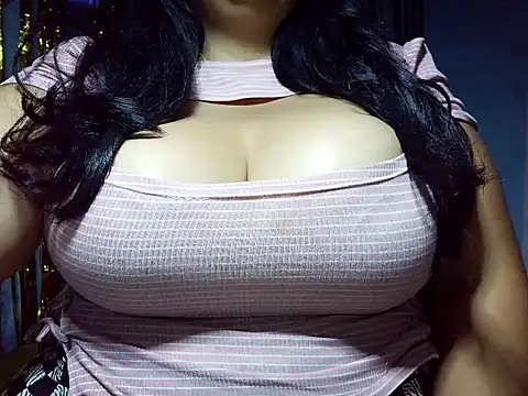 Snapshot of schoco_milff chatting on 5, 7, 2026 schoco milff online show from 5, 7, 2026