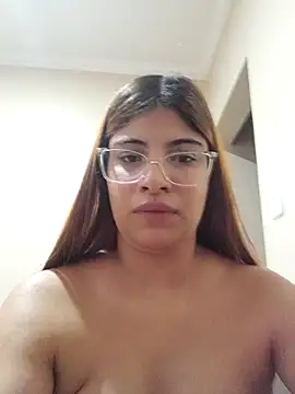 Snapshot of ruivinha09k chatting on 3, 7, 2026 ruivinha09k online show from 3, 7, 2026