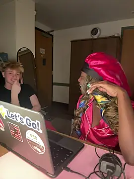 CookiesNcreaming online show from 25, 3, 2026