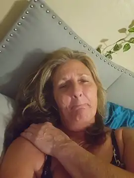 HotAzMilf online show from 13, 4, 2026