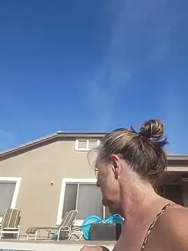 HotAzMilf online show from 5, 4, 2026