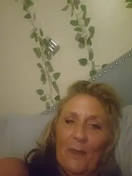 Snapshot of HotAzMilf chatting on 19, 7, 2026 HotAzMilf online show from 19, 7, 2026