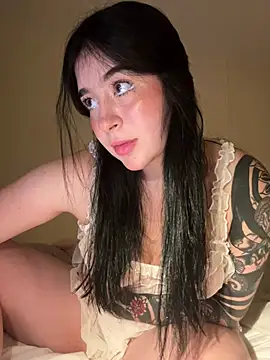 evelynrosess1 online show from 1, 5, 2026