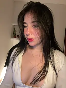 evelynrosess1 online show from 3, 6, 2026