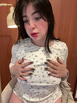 Snapshot of evelynrosess1 chatting on 25, 6, 2026 evelynrosess1 online show from 25, 6, 2026
