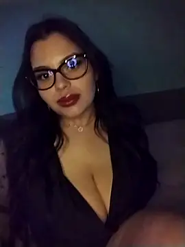 laillaluxe online show from 9, 3, 2026