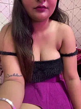 Curvy Anaya online show from 26, 2, 2026