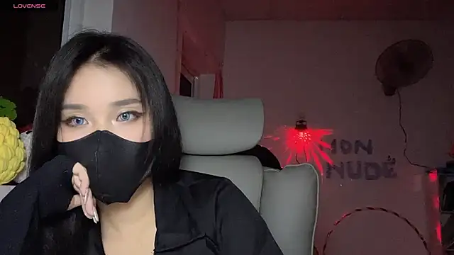 Snapshot of Tieu-May chatting on 12, 6, 2026 Tieu-May online show from 12, 6, 2026