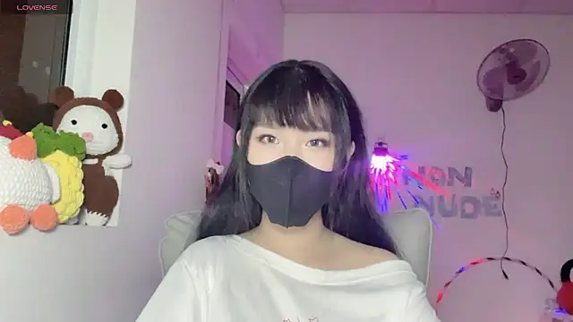 Snapshot of Tieu-May chatting on 5, 7, 2026 Tieu-May online show from 5, 7, 2026