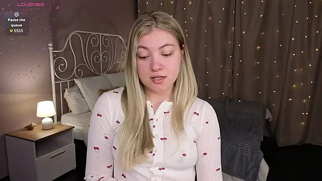 Angel  Grace online show from 15, 4, 2026