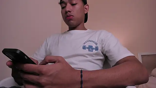 Snapshot of AustinTowers chatting on 23, 2, 2026 AustinTowers online show from 23, 2, 2026