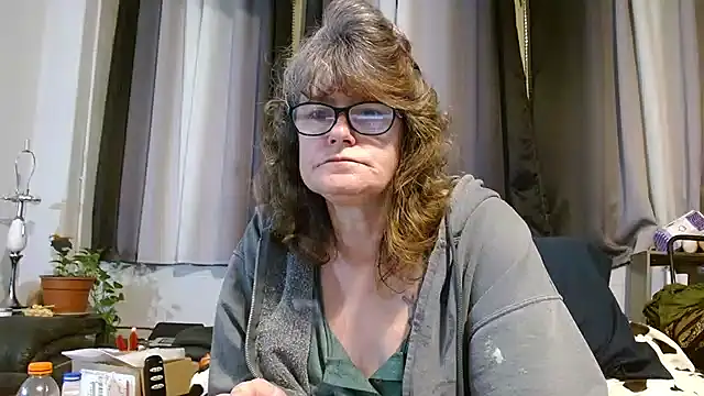 ladylavende3 online show from 13, 3, 2025