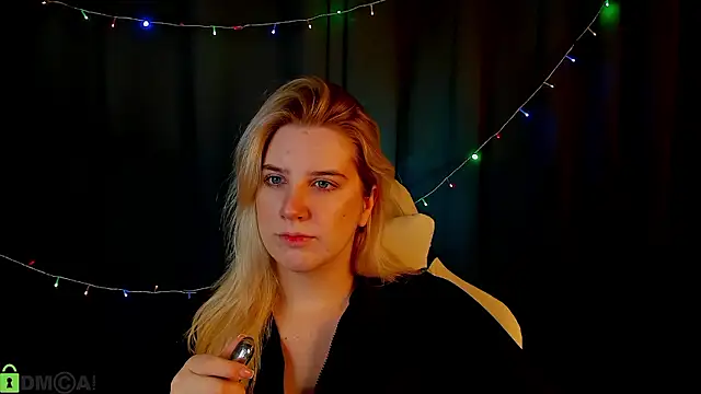 Snapshot of SoftLana chatting on 13, 1, 2026 SoftLana online show from 13, 1, 2026