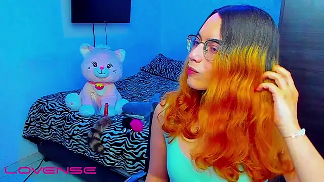 lillykittyyy online show from 6, 4, 2026