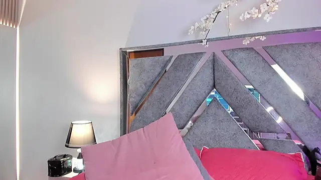 Snapshot of Astrid_williams chatting on 21, 6, 2026 Astrid williams online show from 21, 6, 2026