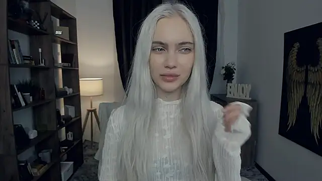 KristalCrowner online show from 13, 2, 2026