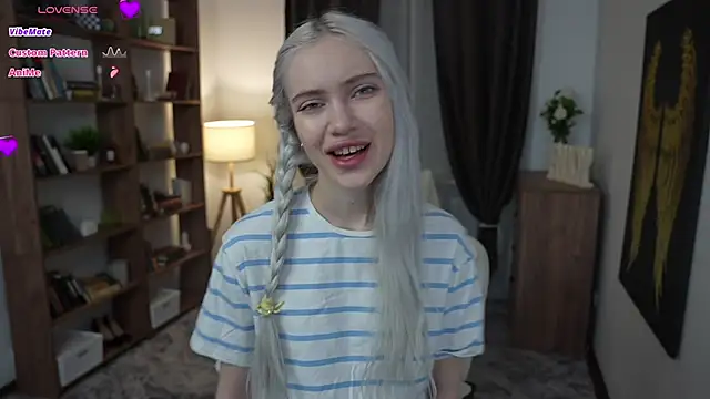 KristalCrowner online show from 7, 3, 2026