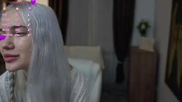 KristalCrowner online show from 6, 3, 2026