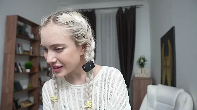 KristalCrowner online show from 28, 3, 2026