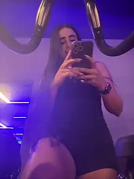 RoseOnYou online show from 25, 3, 2026