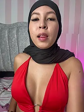 Snapshot of Shann_95 chatting on 9, 7, 2026 Shann 95 online show from 9, 7, 2026