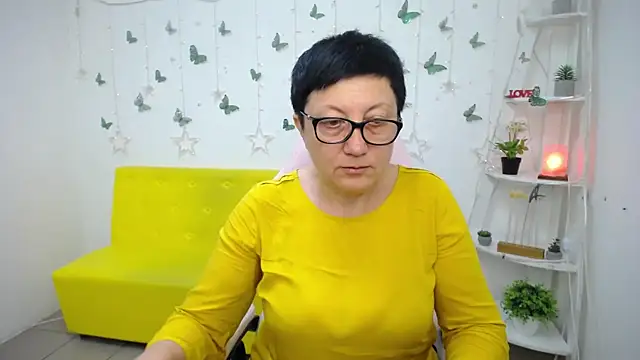 EmilyL0ve online show from 20, 5, 2026