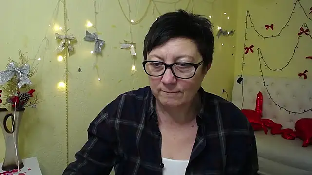 Snapshot of EmilyL0ve chatting on 18, 1, 2026 EmilyL0ve online show from 18, 1, 2026