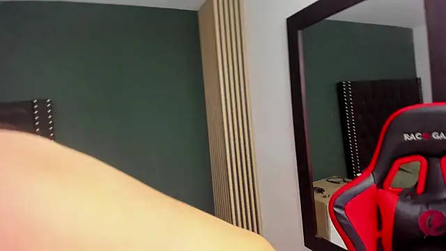 Snapshot of lilith_davis chatting on 16, 4, 2026 lilith davis online show from 16, 4, 2026