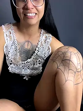 HyaraMoon online show from 6, 1, 2026