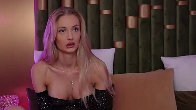 AmeliaAngel online show from 8, 10, 2025