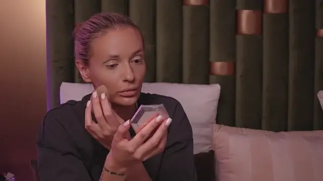 Snapshot of AmeliaAngel chatting on 9, 7, 2026 AmeliaAngel online show from 9, 7, 2026