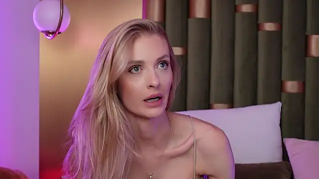 AmeliaAngel online show from 16, 12, 2025