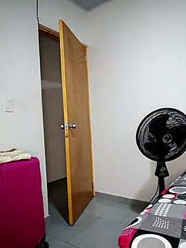 IIv0ryN0IIReX-XX online show from 18, 2, 2026