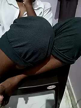 Snapshot of Sexy_sara09 chatting on 3, 3, 2026 Sexy sara09 online show from 3, 3, 2026