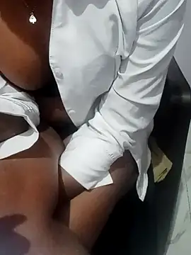 Snapshot of Sexy_sara09 chatting on 9, 2, 2026 Sexy sara09 online show from 9, 2, 2026